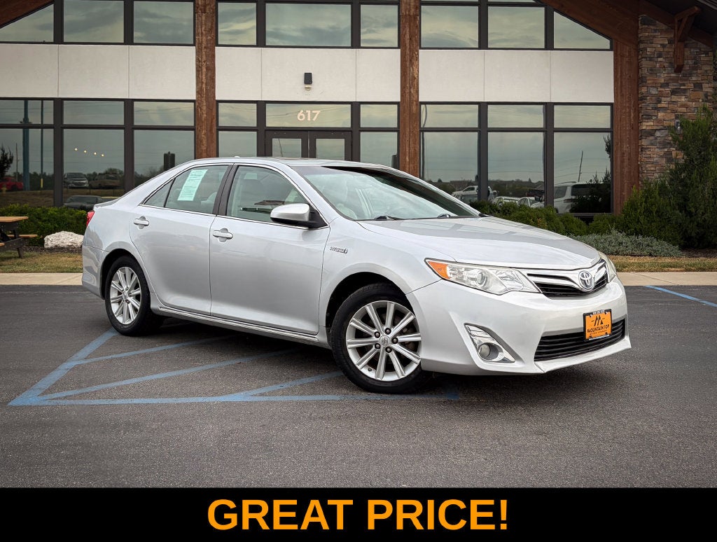 2014 Toyota Camry Hybrid XLE