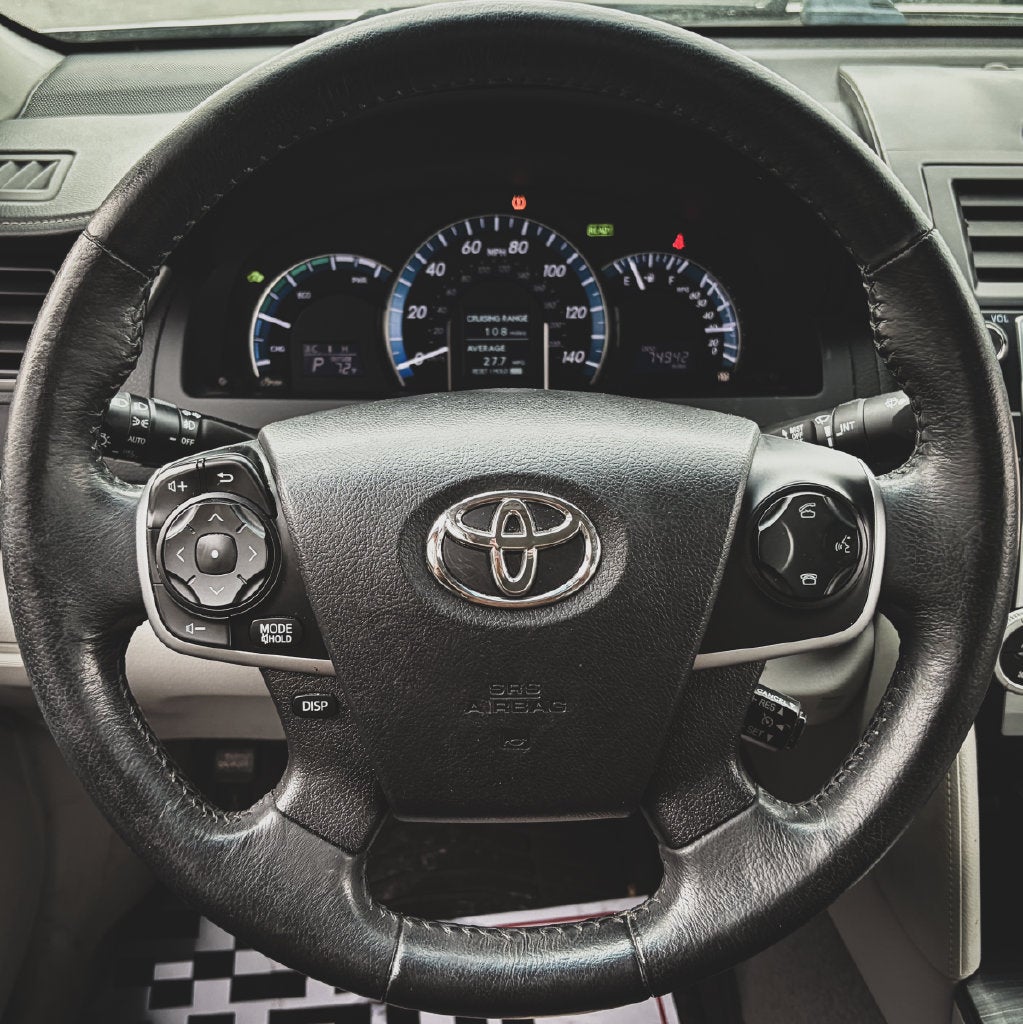 2014 Toyota Camry Hybrid XLE