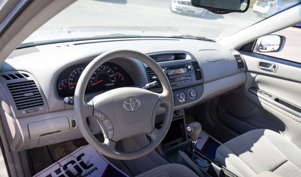 2005 Toyota Camry LE