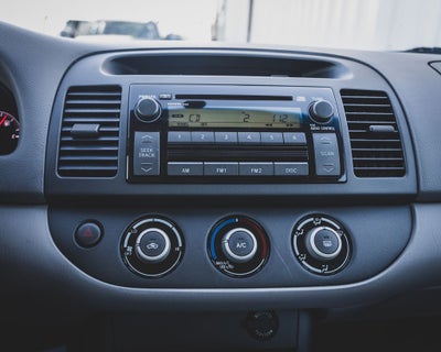 2005 Toyota Camry LE
