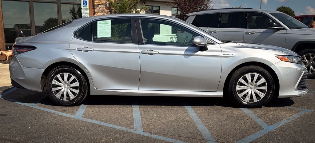 2021 Toyota Camry Hybrid LE