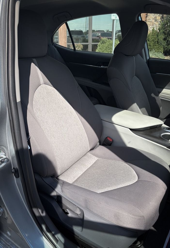 2021 Toyota Camry Hybrid LE
