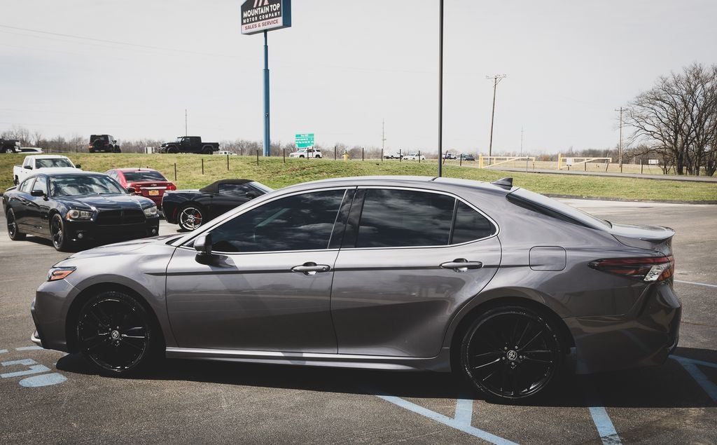 2022 Toyota Camry Hybrid XSE