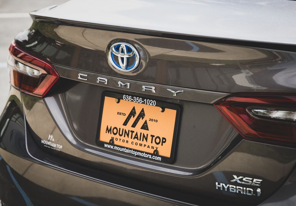 2022 Toyota Camry Hybrid XSE