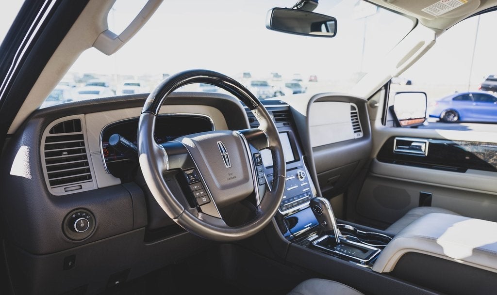 2016 Lincoln Navigator Select