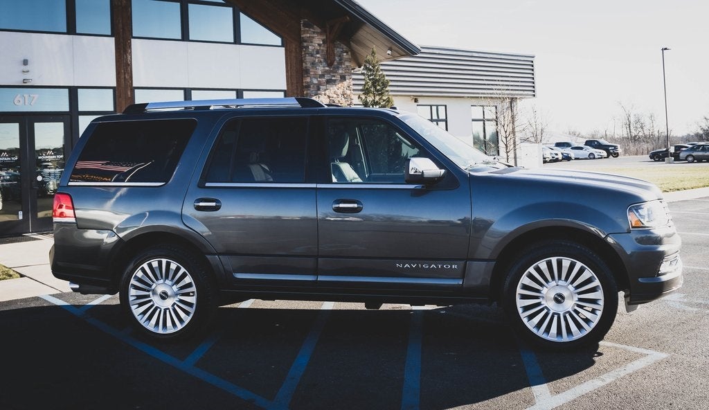 2016 Lincoln Navigator Select