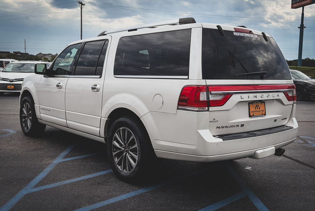 2016 Lincoln Navigator L Select