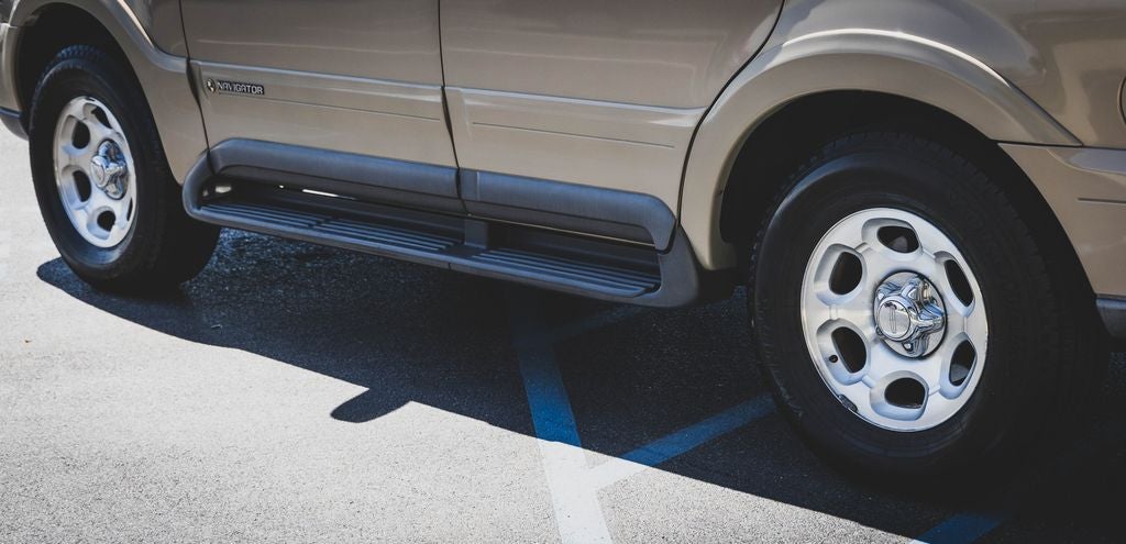 1998 Lincoln Navigator Base