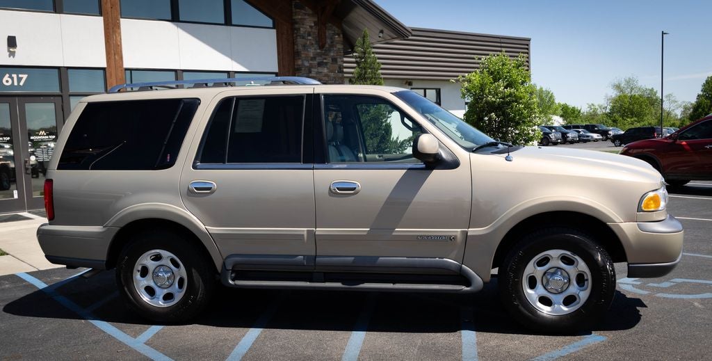 1998 Lincoln Navigator Base