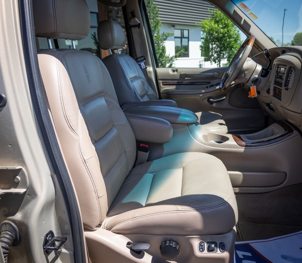 1998 Lincoln Navigator Base