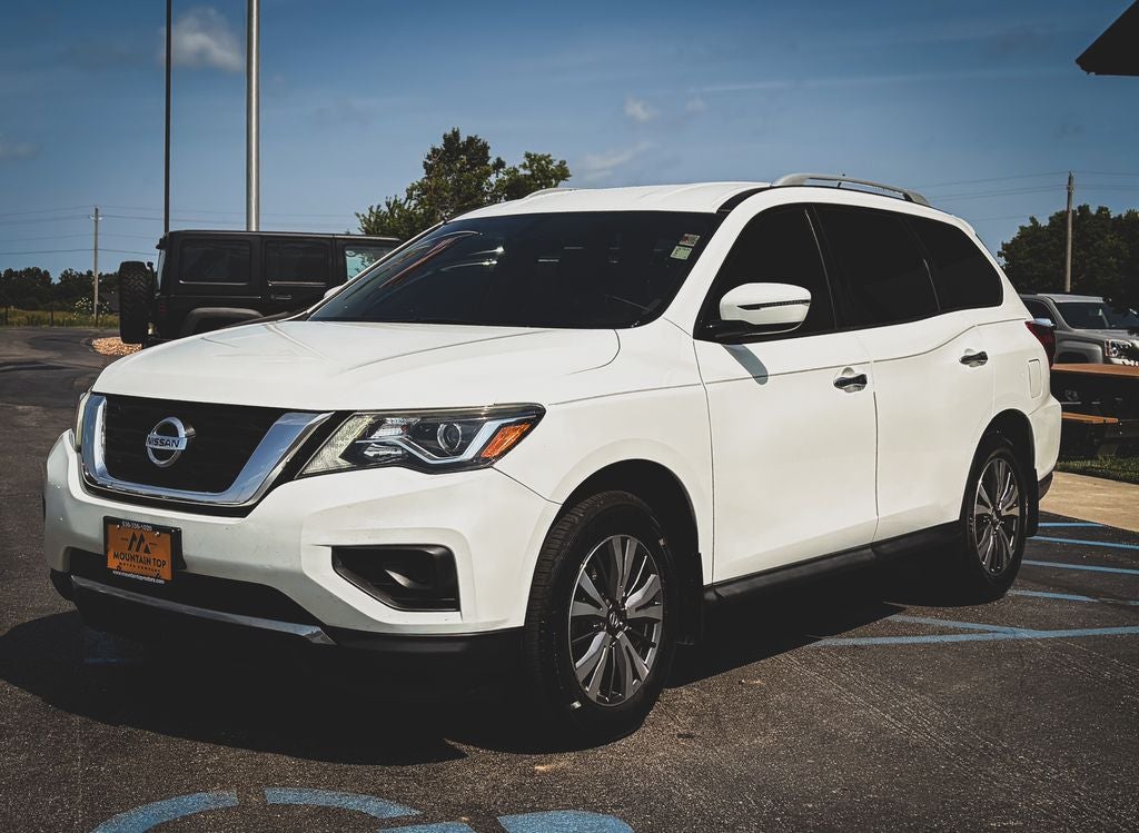 2018 Nissan Pathfinder S