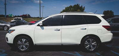 2018 Nissan Pathfinder S