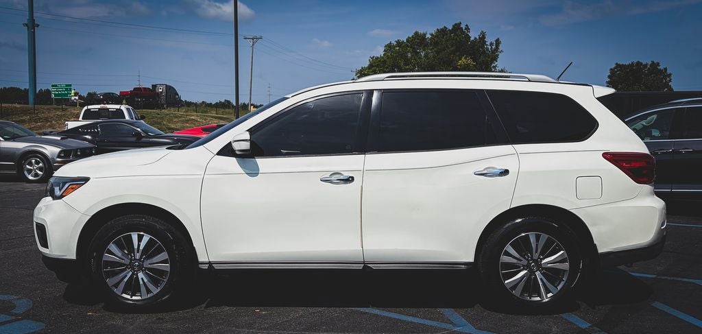 2018 Nissan Pathfinder S