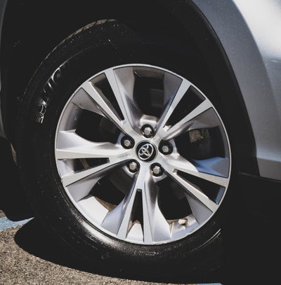 2016 Toyota Highlander LE V6