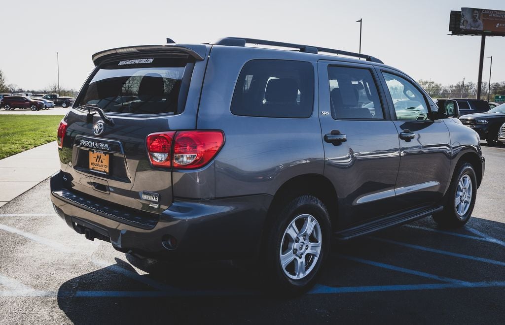 2017 Toyota Sequoia SR5 5.7L