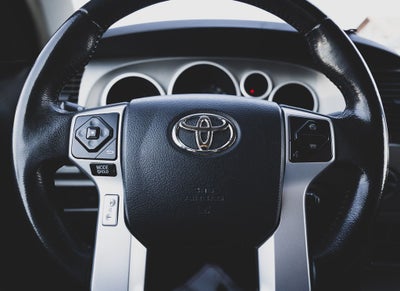 2017 Toyota Sequoia SR5 5.7L