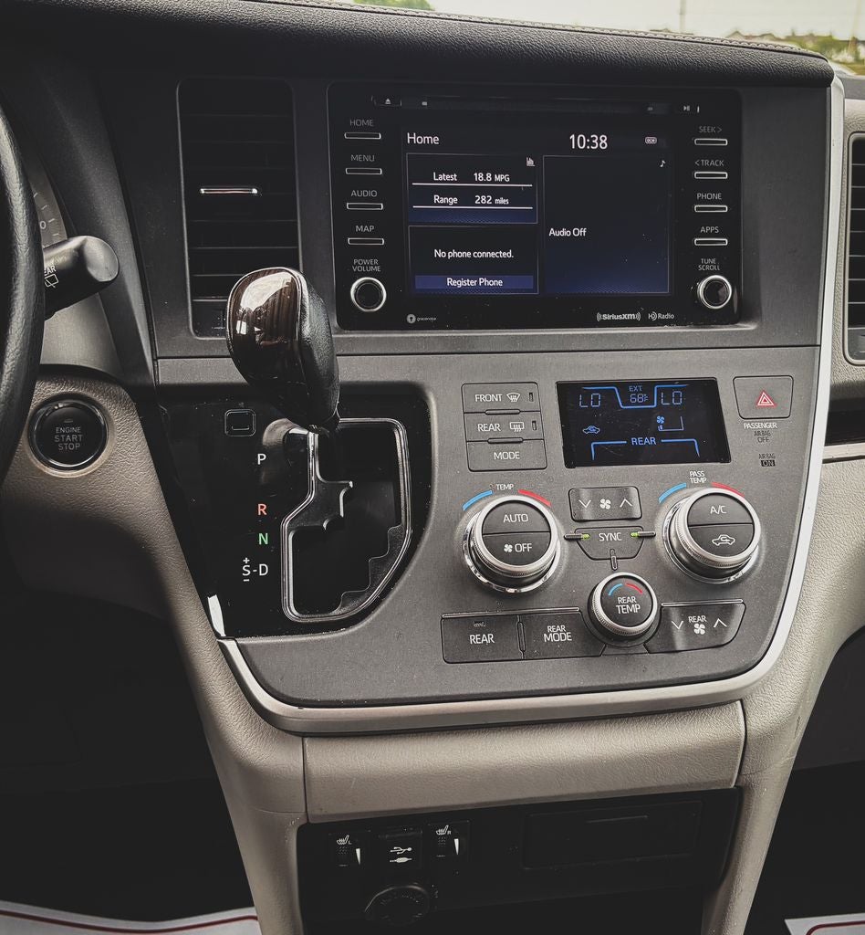 2020 Toyota Sienna XLE 7 Passenger