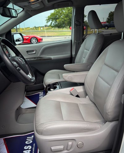 2020 Toyota Sienna XLE 7 Passenger