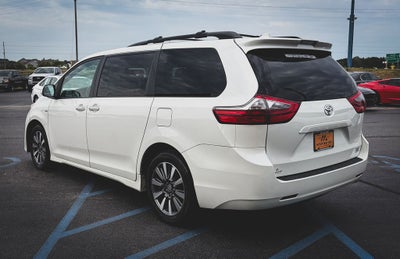2020 Toyota Sienna XLE 7 Passenger