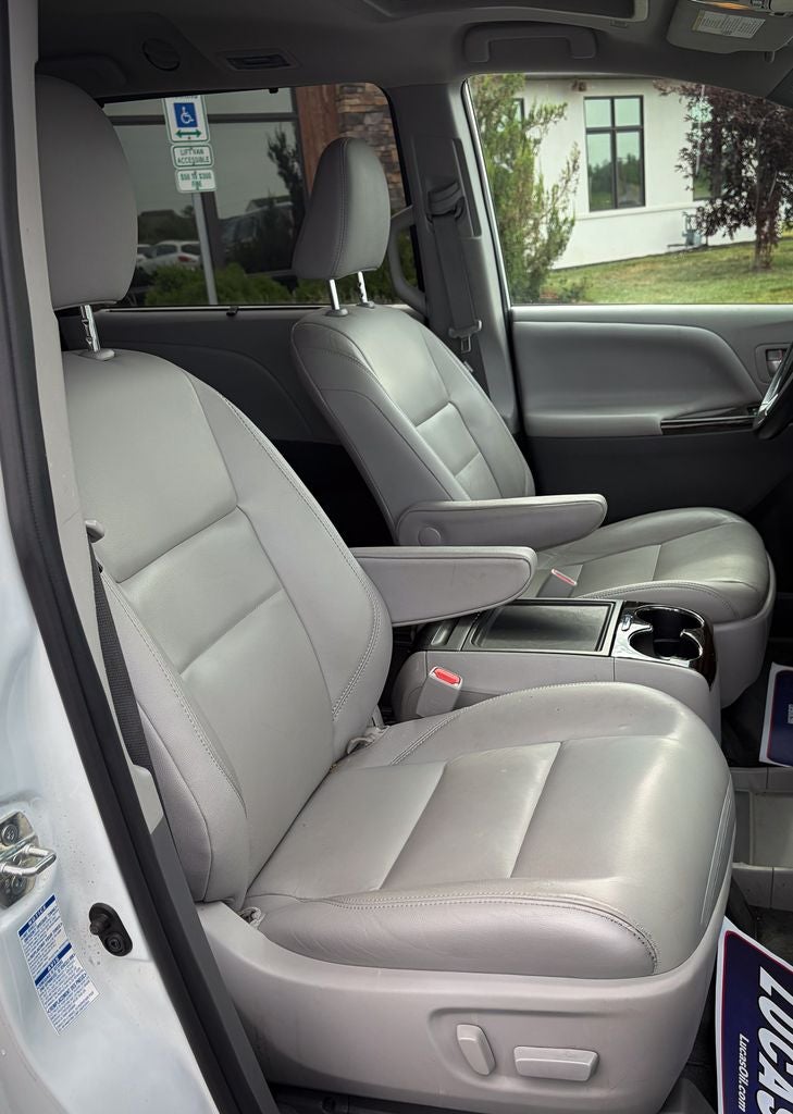 2020 Toyota Sienna XLE 7 Passenger