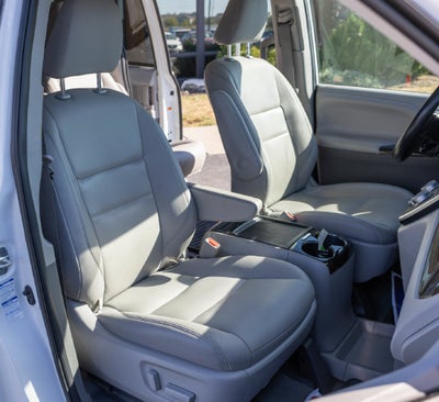 2020 Toyota Sienna XLE 7 Passenger