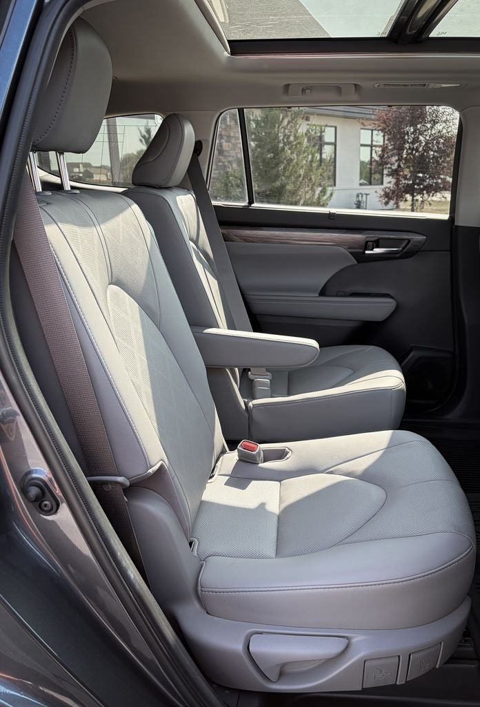 2020 Toyota Highlander Platinum
