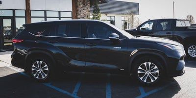 2021 Toyota Highlander Hybrid XLE