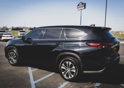 2021 Toyota Highlander Hybrid XLE