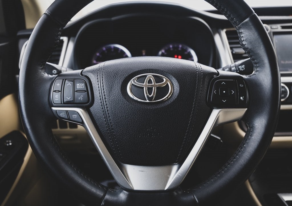 2016 Toyota Highlander XLE V6