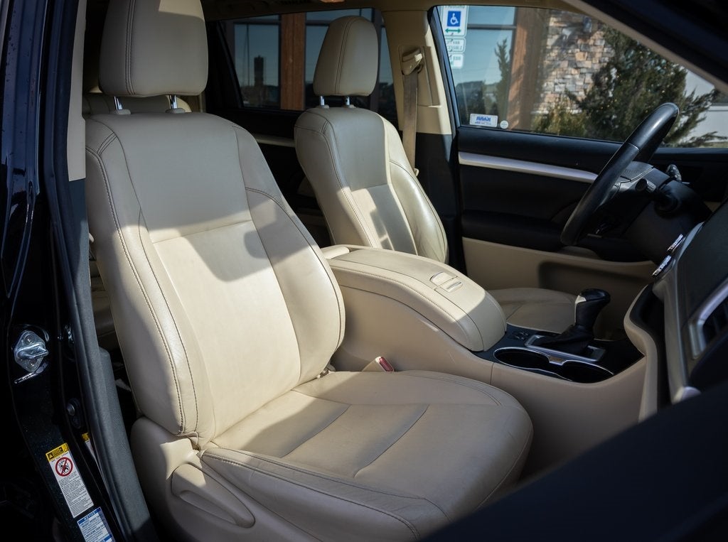 2016 Toyota Highlander XLE V6