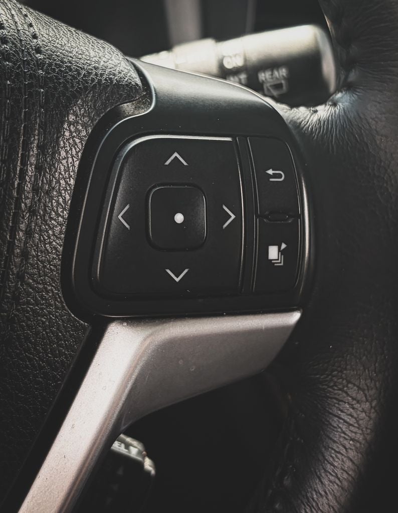 2016 Toyota Sienna SE 8 Passenger