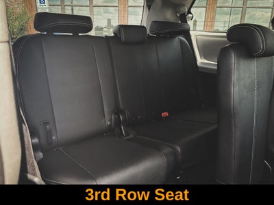 2016 Toyota Sienna SE 8 Passenger