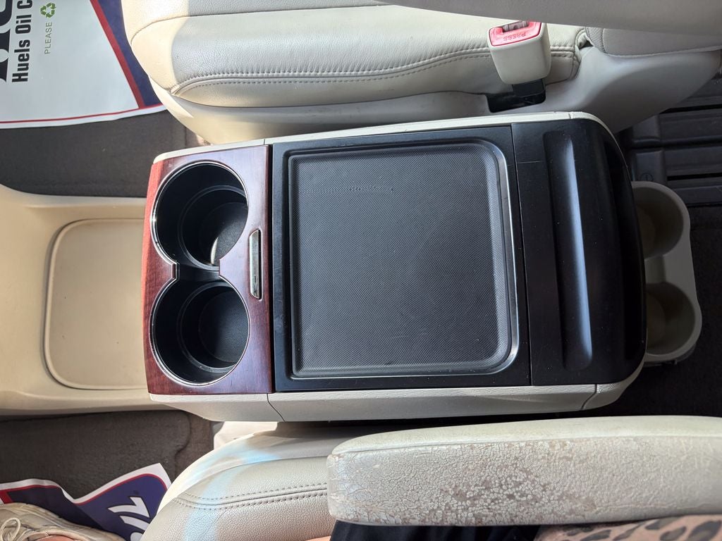 2013 Toyota Sienna XLE 8 Passenger