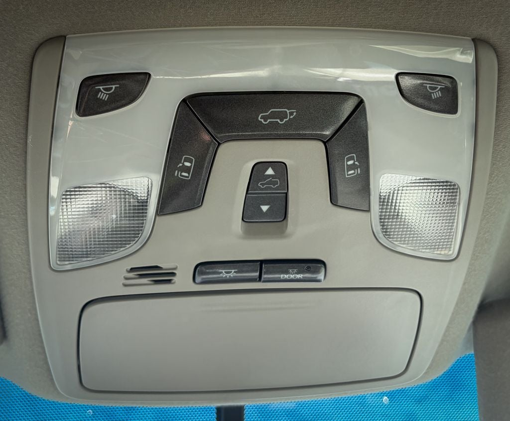2013 Toyota Sienna XLE 8 Passenger