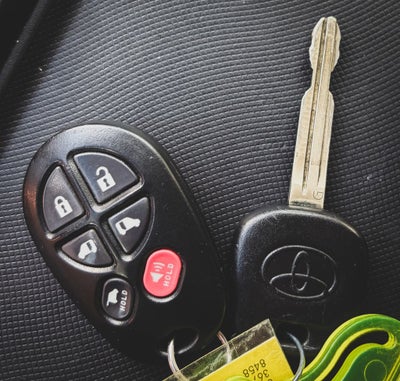 2013 Toyota Sienna XLE 8 Passenger