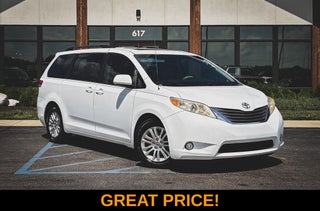 2013 Toyota Sienna XLE 8 Passenger