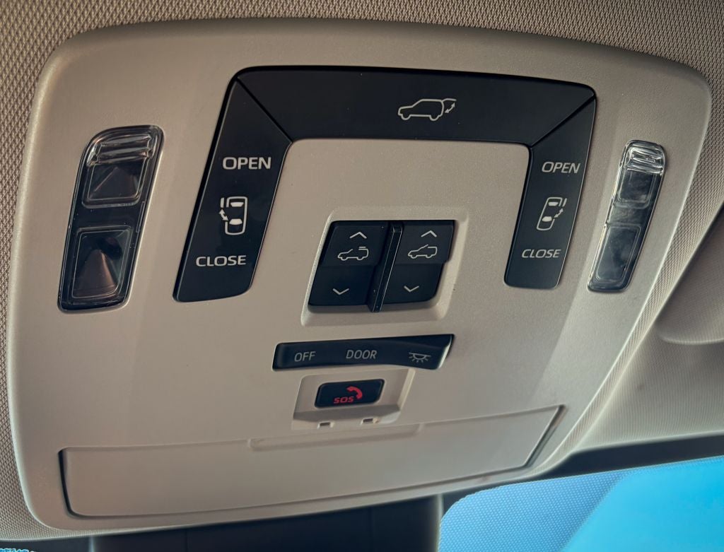 2022 Toyota Sienna XLE 7 Passenger