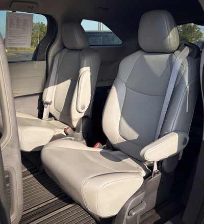 2022 Toyota Sienna XLE 7 Passenger