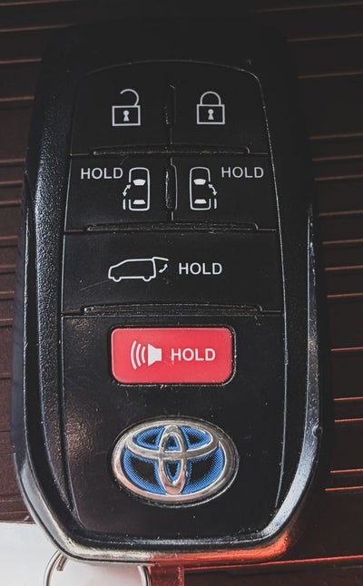 2022 Toyota Sienna XLE 7 Passenger