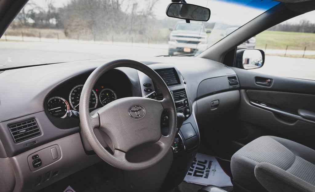 2006 Toyota Sienna CE 7 Passenger