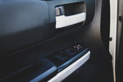 2014 Toyota Tundra SR5