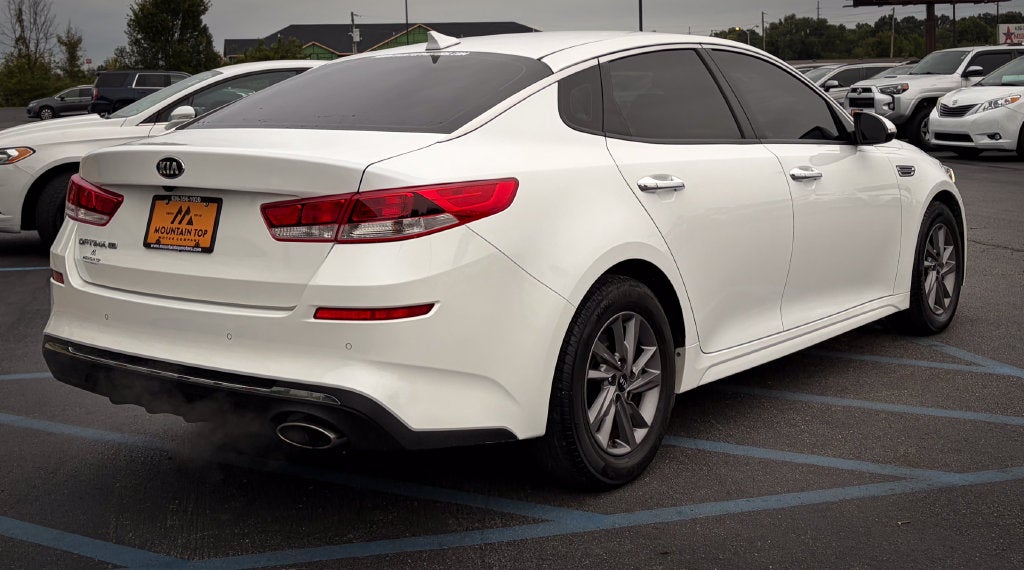 2020 Kia Optima LX