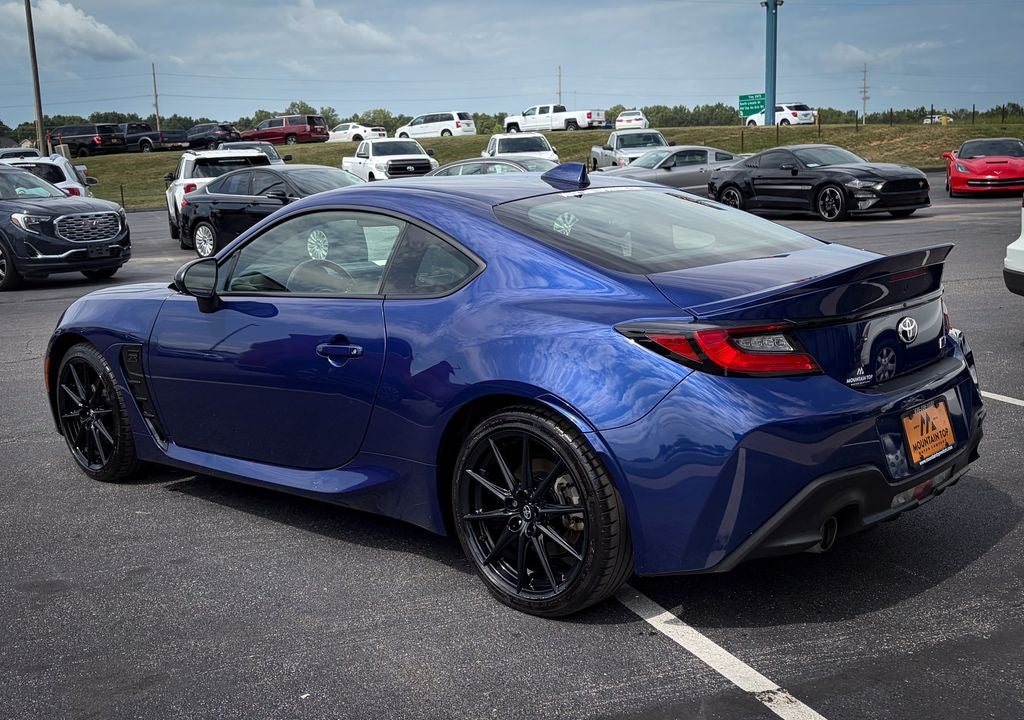 2025 Toyota GR86 Premium