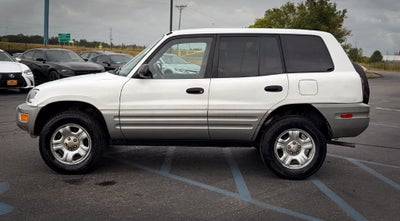 2000 Toyota RAV4 Base