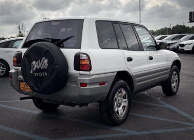 2000 Toyota RAV4 Base