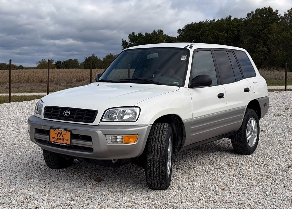2000 Toyota RAV4 Base