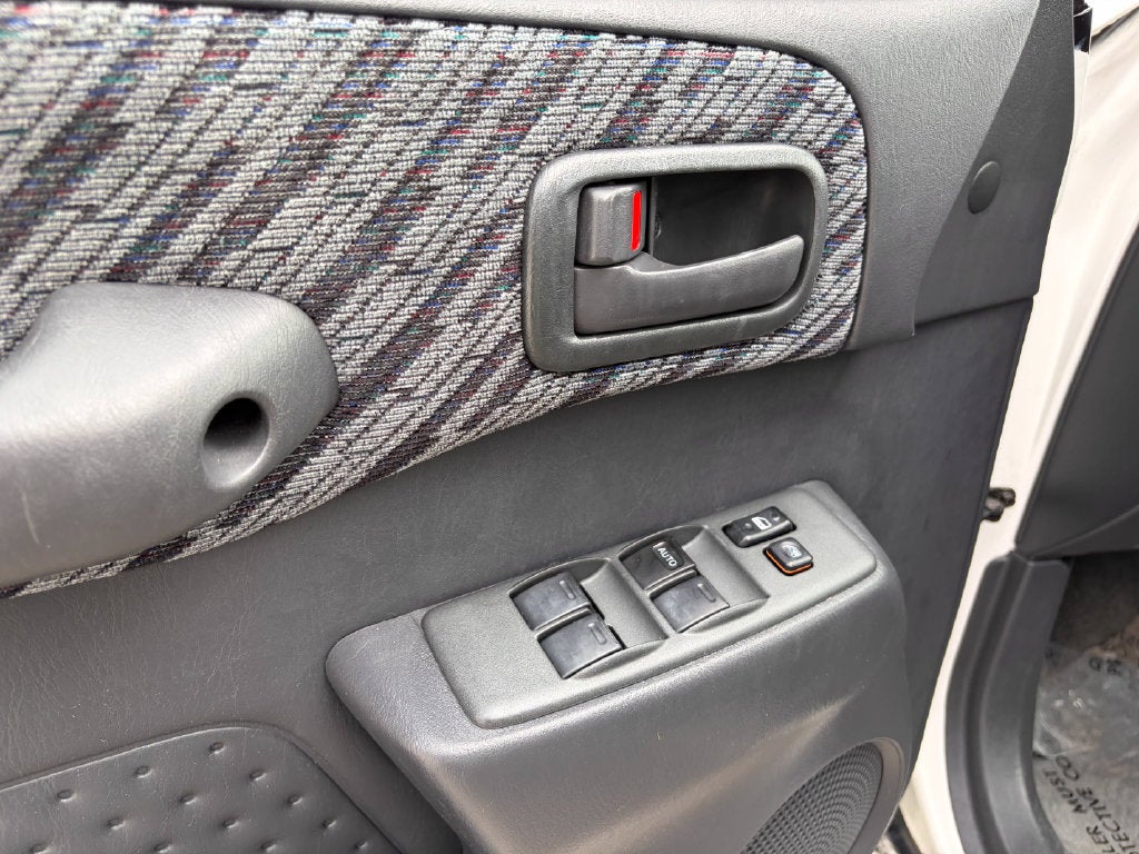 2000 Toyota RAV4 Base