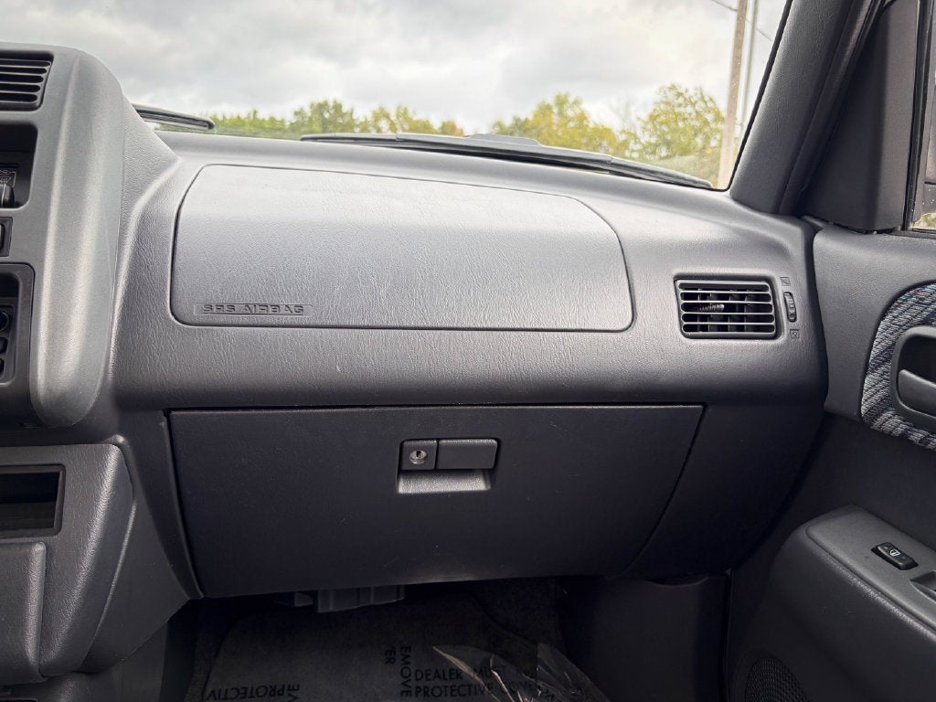 2000 Toyota RAV4 Base