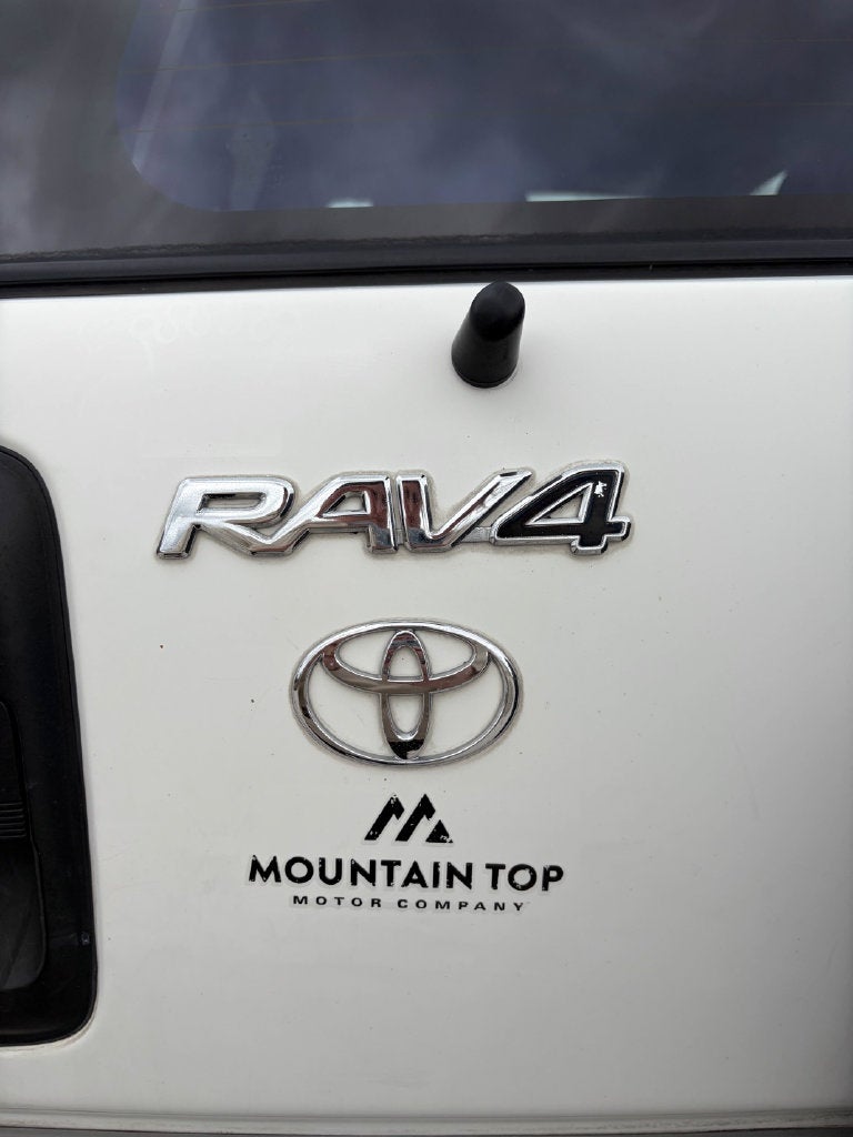 2000 Toyota RAV4 Base