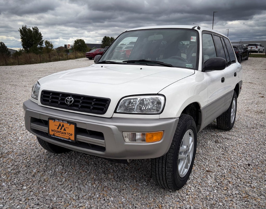 2000 Toyota RAV4 Base